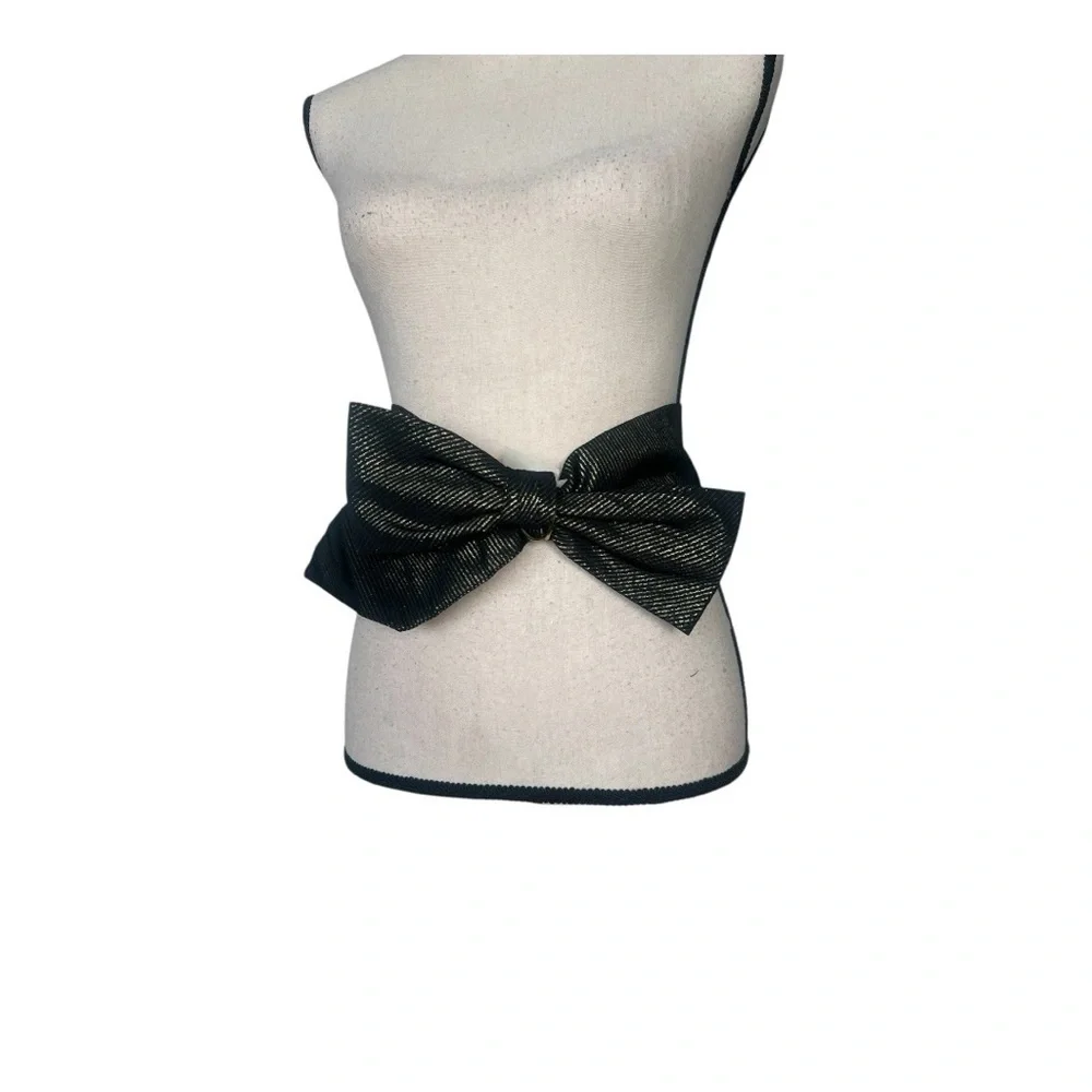 Echo Black Belt with Classic Bow Design